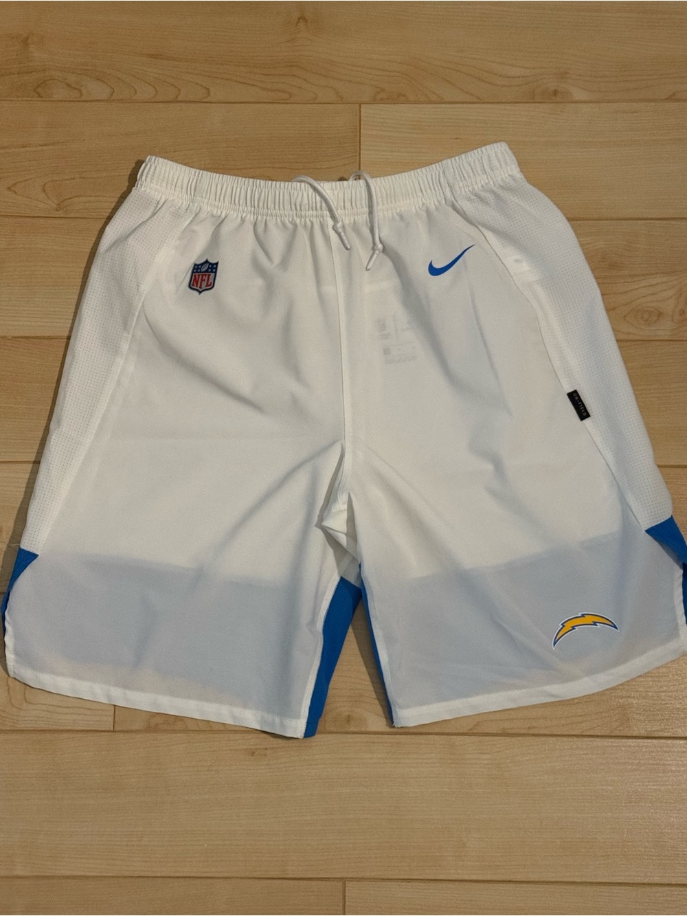 Nike White Los Angeles Chargers NFL Shorts on field
